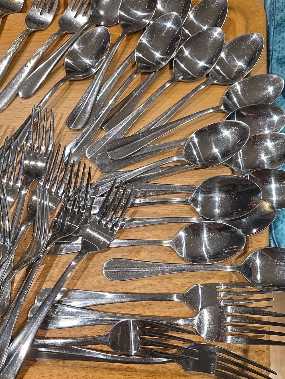 Flatware Set - Polished Silver Cutlery - Picture 5 of 7